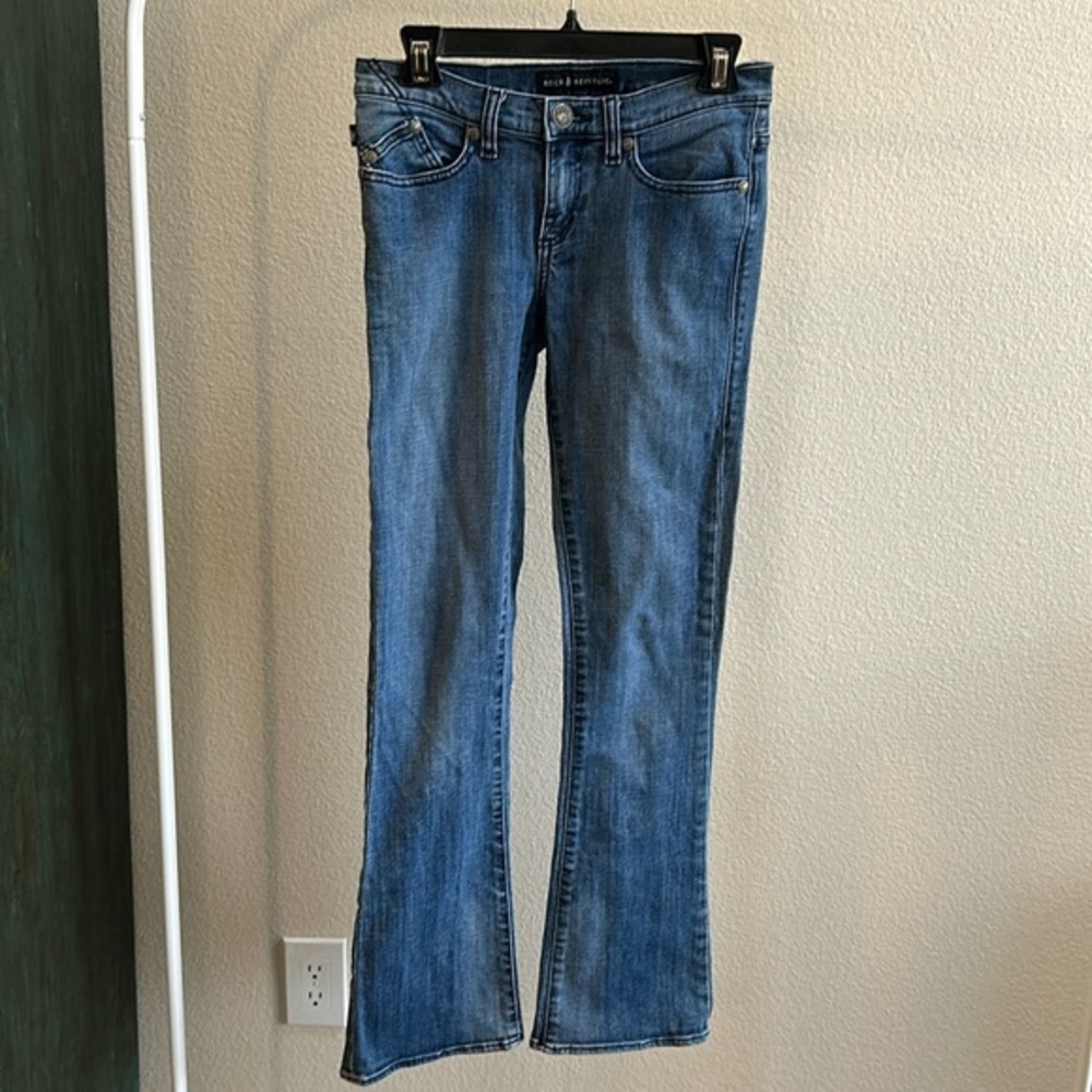 Rock & Republic sz 6 Flared Jeans